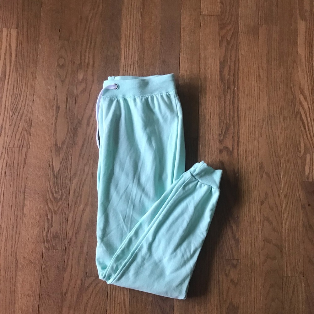 NWT Coco Limon sweatpants. Mint
